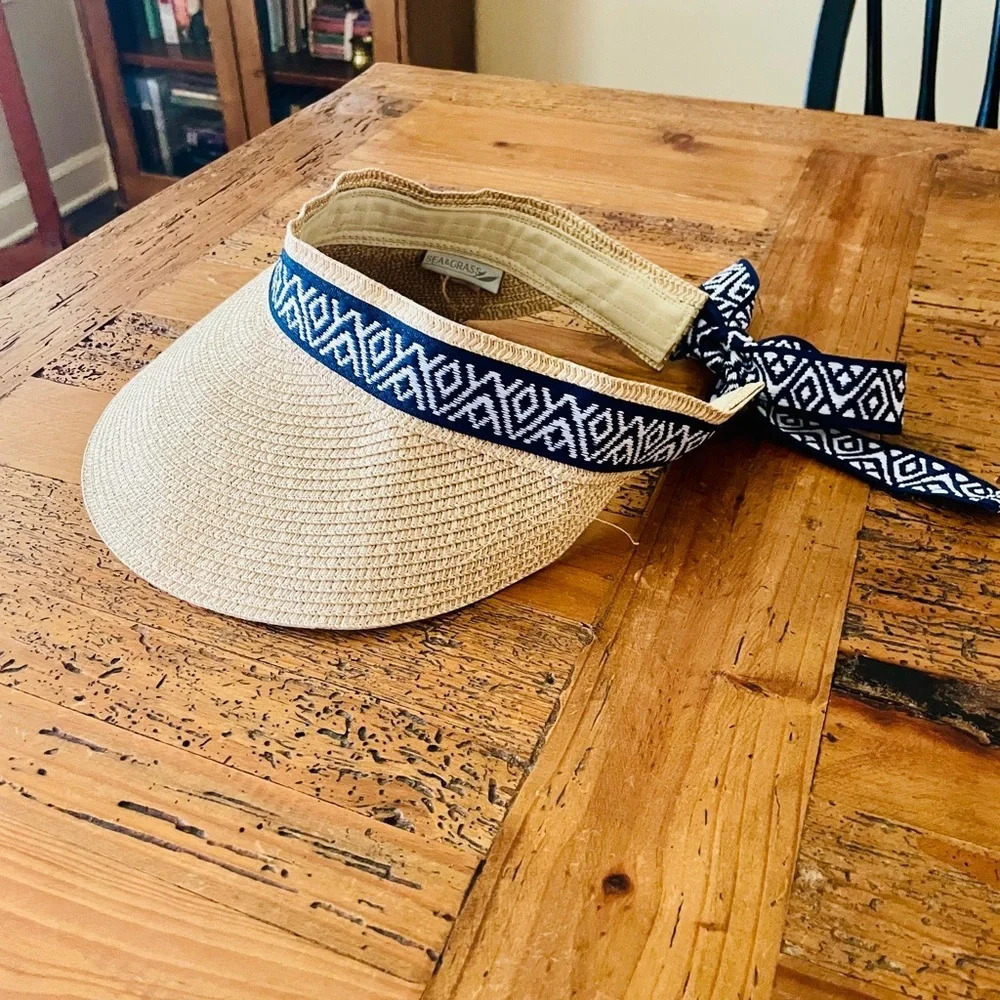 NWT Sea & Grass straw visor with ribbon tie one size packable natural blue white - Picture 4 of 11